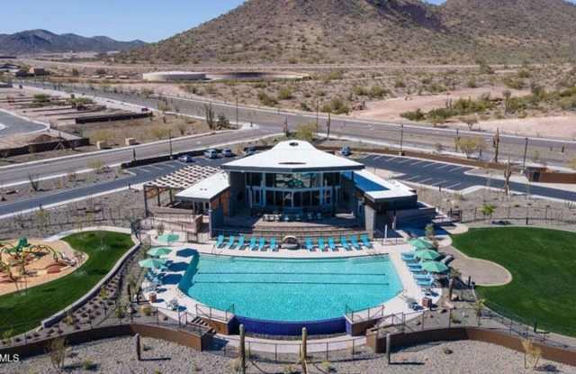 Gorgeous !! New home 5 bedroom 4 bathroom 3 car garage EV++ Pool/Spa++ in North Peoria photos photos