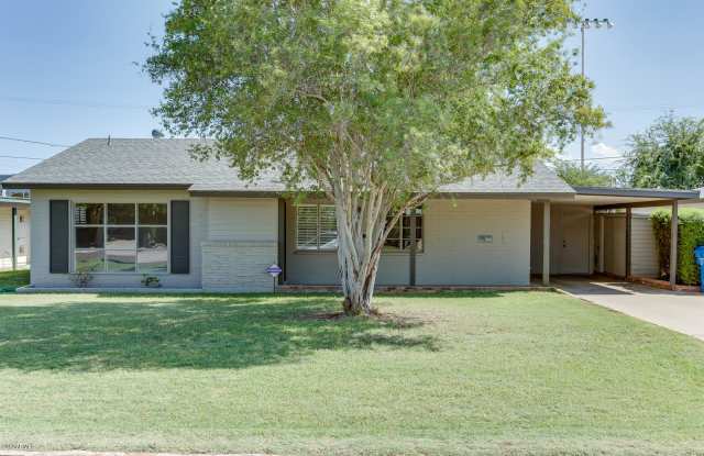 829 E STATE Avenue - 829 East State Avenue, Phoenix, AZ 85020