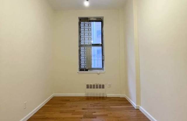 10-12 West 107th Street Gallery 3