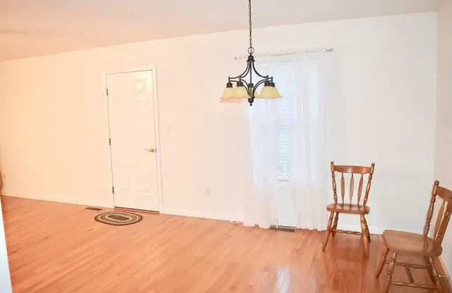 38040 Davey Jones Boulevard Gallery 2