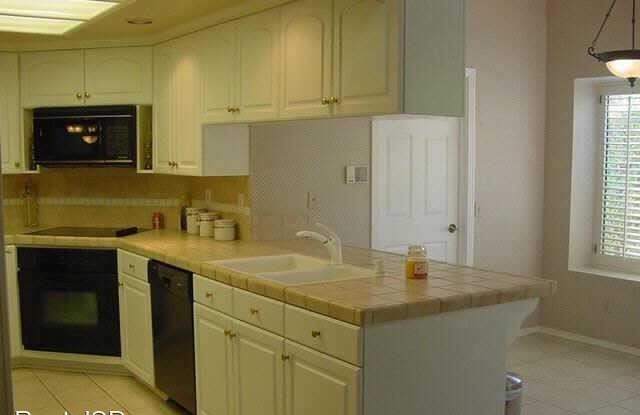 13120 Grape Arbor Way Gallery 3