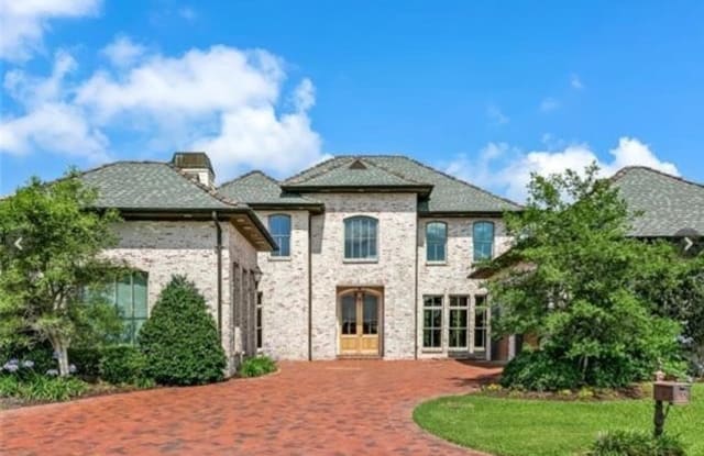 1 DOGWOOD Drive - 1 Dogwood Drive, Kenner, LA 70065