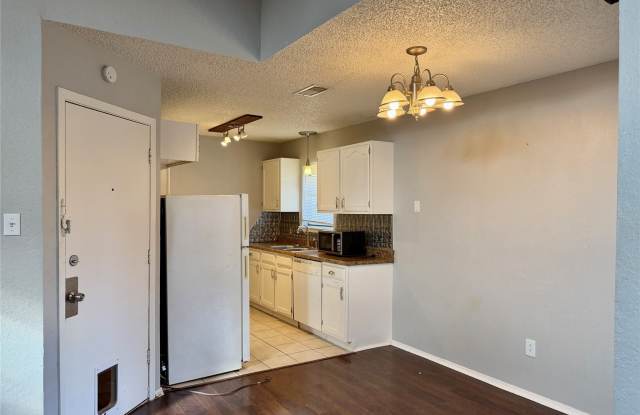 3749 Radcliff Road Gallery 4