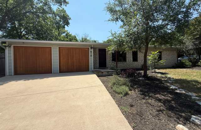Large Home in East Austin! Available Now. photos photos
