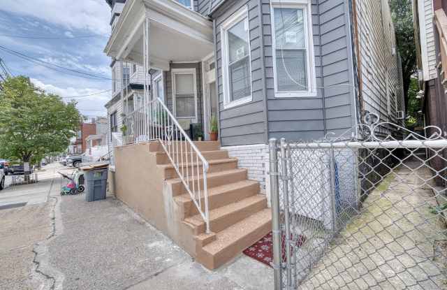 37 POPLAR ST photos photos