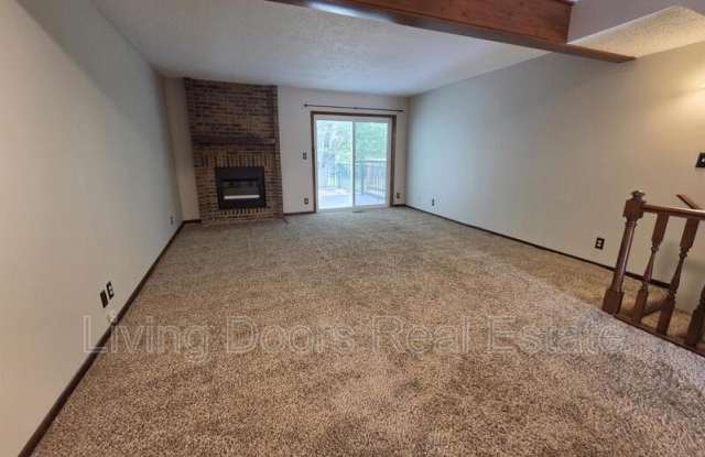 2335 Southwood Pl. Gallery 4