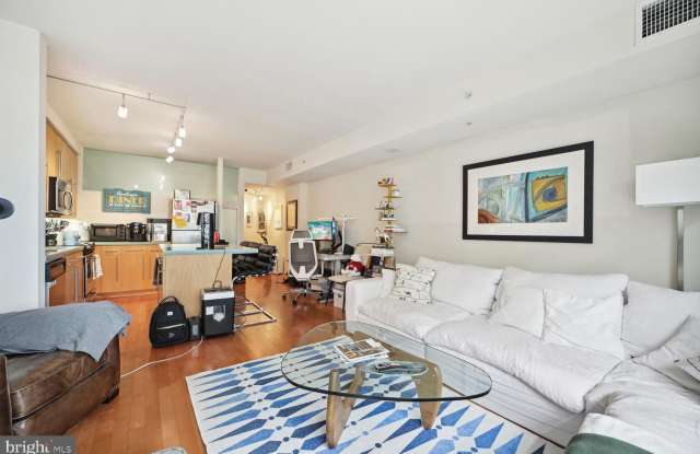 437 NEW YORK Avenue NW Gallery 4