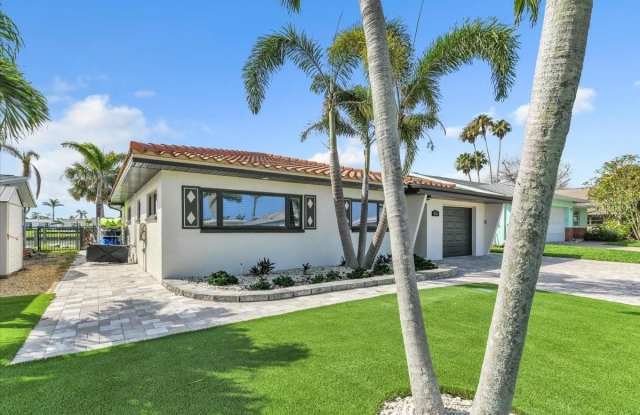 241 176TH TERRACE DRIVE E Gallery 4