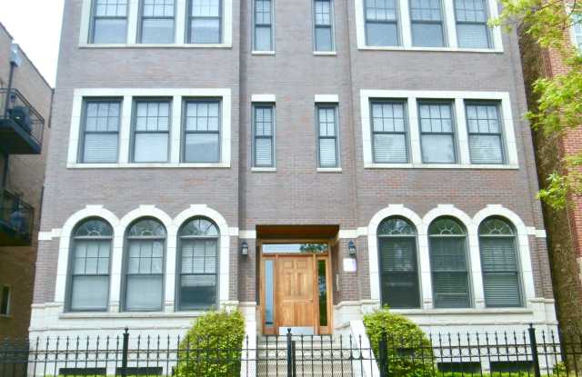 1528 W Greenleaf Ave photos photos