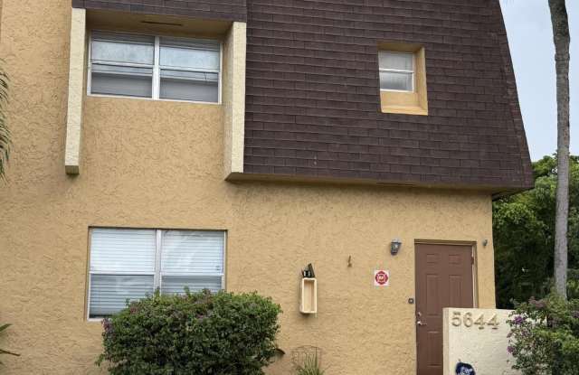 5644 BLUEBERRY Court Gallery 1