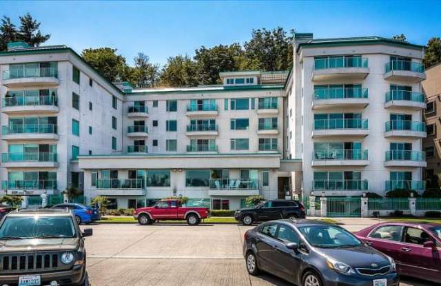 1027 Harbor Ave SW - 1027 Harbor Avenue Southwest, Seattle, WA 98116 1027 Harbor Ave SW - 1027 Harbor Avenue Southwest, Seattle, WA 98116