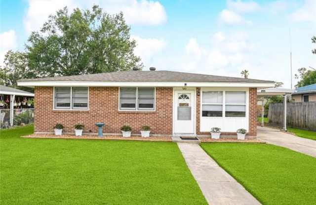 347 Olive Drive - 347 Olive Drive, Slidell, LA 70458