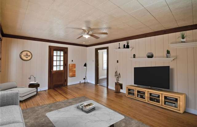 40 W Shore Drive Gallery 2