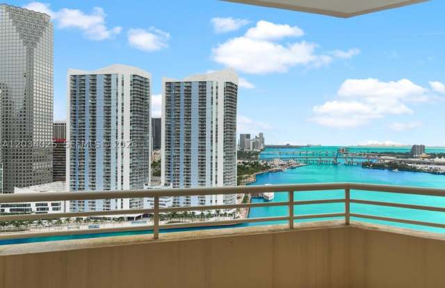 888 Brickell Key Dr Gallery 1