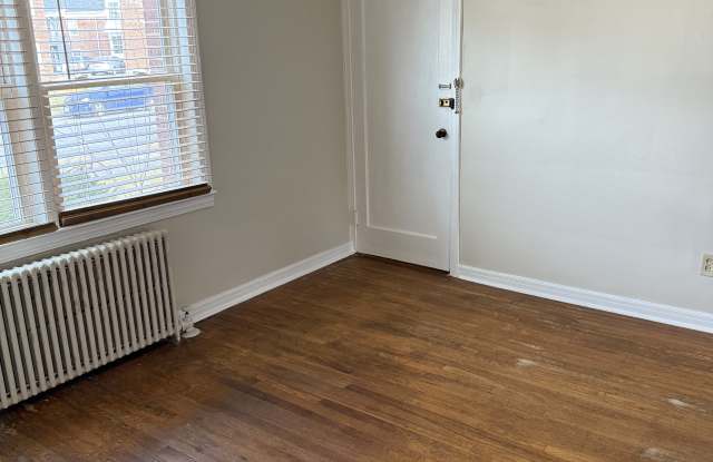 110 Jackson Ave Gallery 3