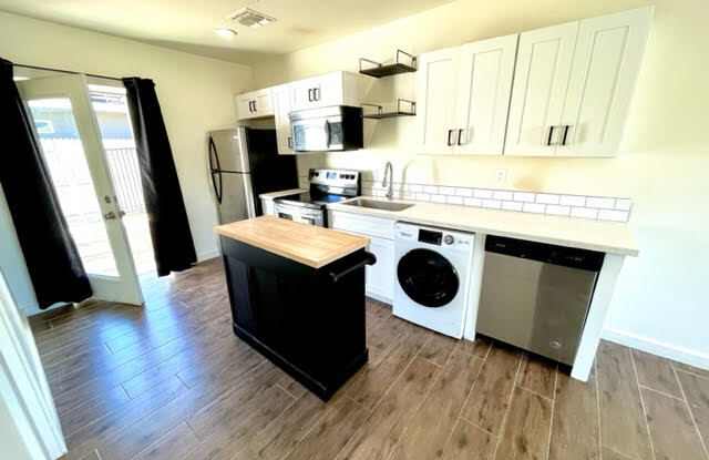 1402 East McKinley Street photos photos