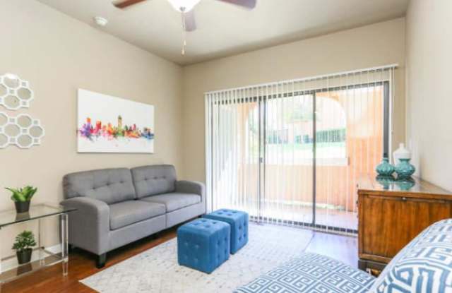 733 Center Ridge Dr Gallery 3