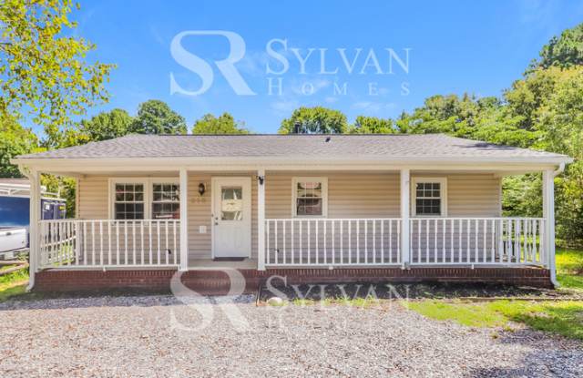 212 Eastwood Drive Gallery 2