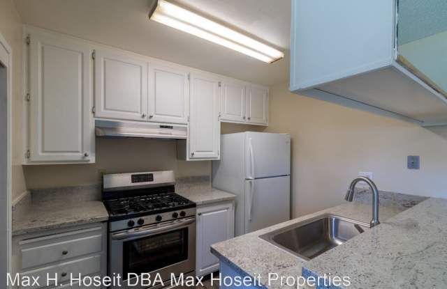 Condo for rent - 4600 Greenholme Drive, Foothill Farms, CA 95842