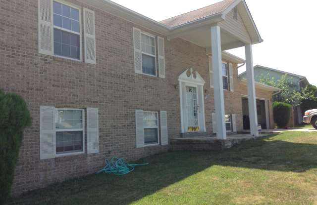 7100 EMMA COURT Gallery 2