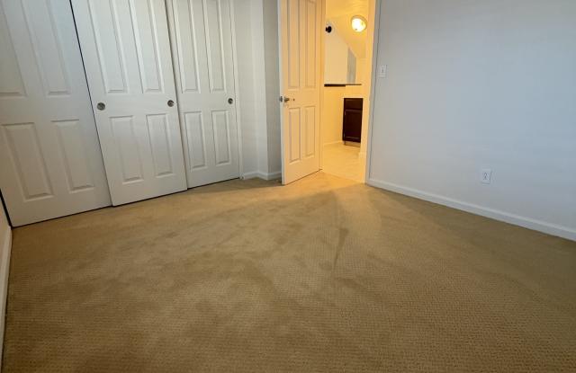 14120 Pinecrest Street Gallery 4