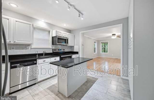 1649 Bennington Hollow Ln Gallery 4