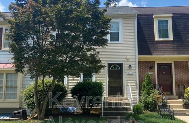 7574 Blanford Ct - 7574 Blanford Court, Hayfield, VA 22315