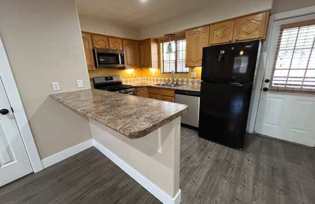 2 Bed, 1.5 Bath For Rent photos photos