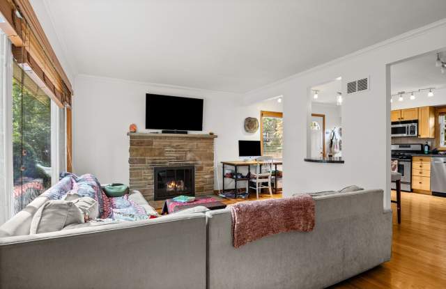8536 Kedvale Avenue Gallery 4