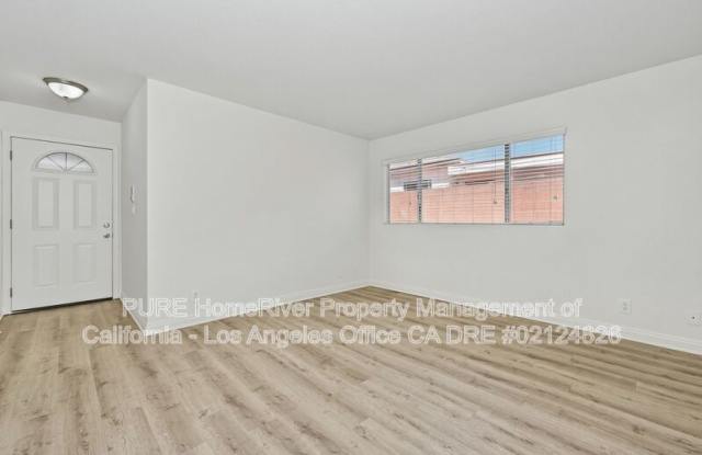 1538 West 205th Street Gallery 3
