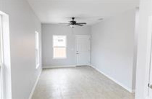 1800 Columbia Weslaco, TX 78596 - D Gallery 2