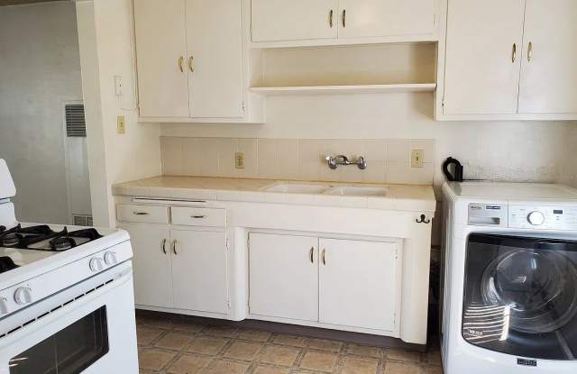 132 Claremont Blvd # 17 Gallery 3
