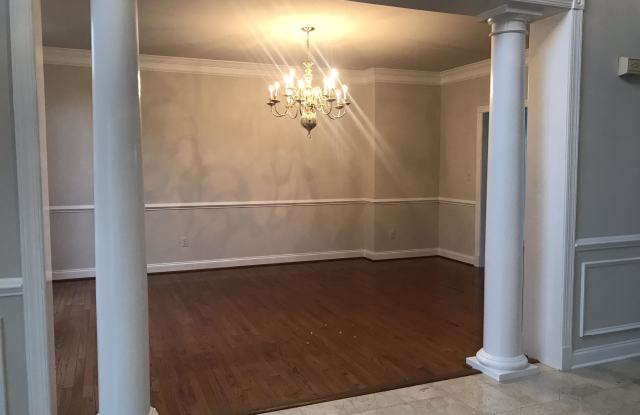 19755 WILLOWDALE PLACE Gallery 2