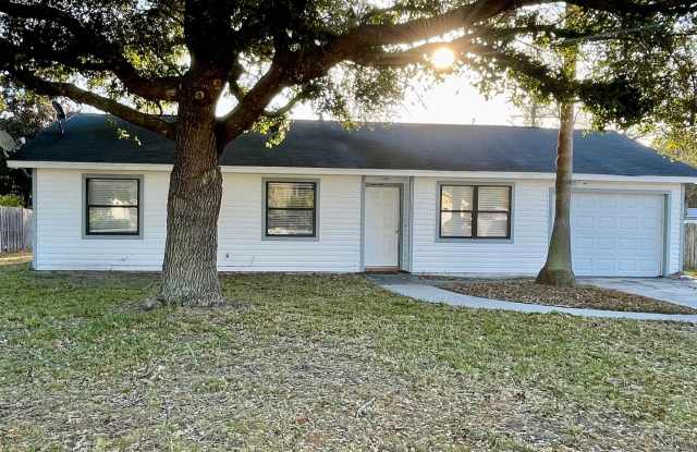 154 Green Acres photos photos
