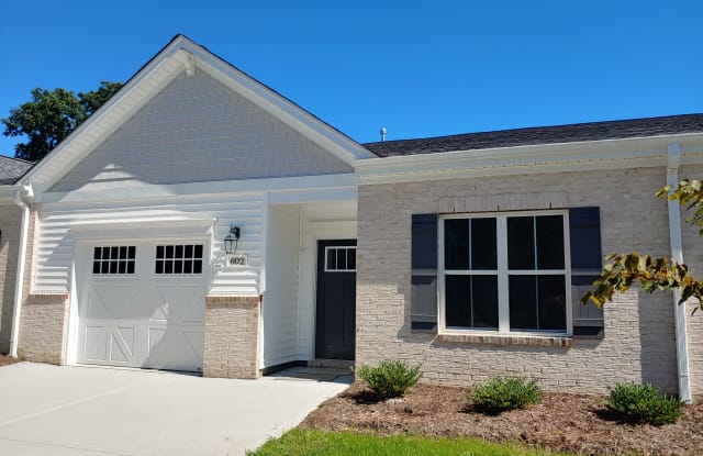 602 Isley Pl - 602 Isley Pl, Burlington, NC 27215