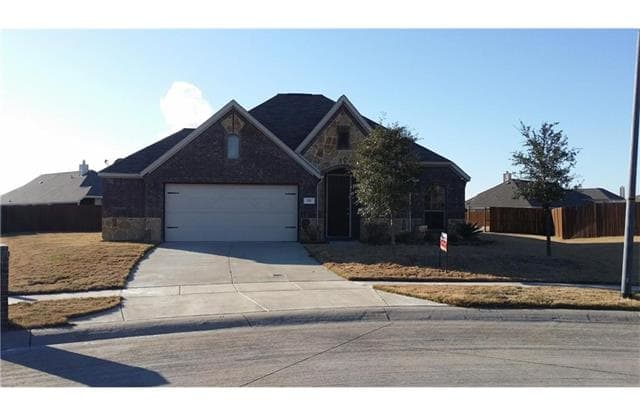 121 Trailwood Court - 121 Trailwood Court, Forney, TX 75126