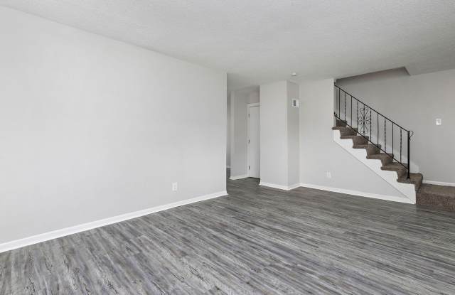 Spacious 3 Bedroom / 1.5 Bath Home – New Carpet & Great Amenities! Gallery 4
