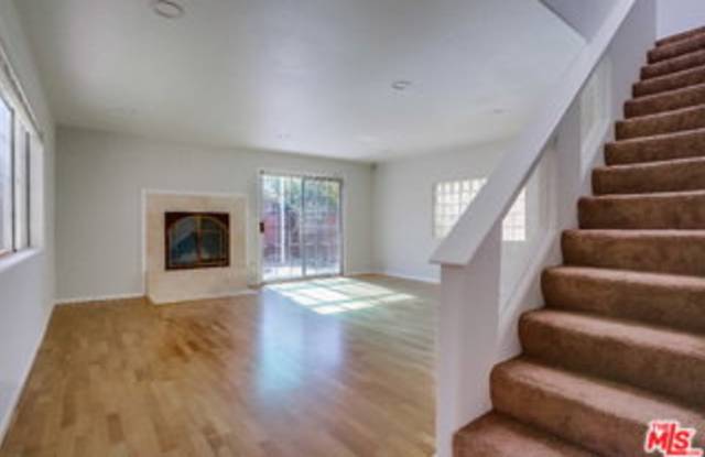 1718 Van Horne Lane Gallery 4