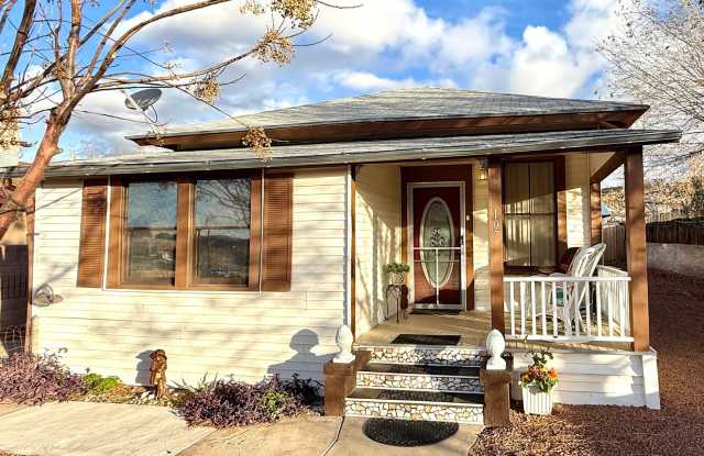 Charming 3-Bedroom Home in the Heart of Downtown Kingman – Partially Furnished photos photos Charming 3-Bedroom Home in the Heart of Downtown Kingman – Partially Furnished photos photos