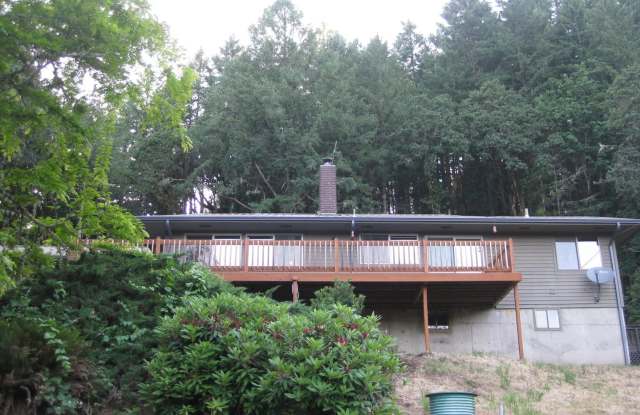 Large Country Home - 43577 Oregon 226, Linn County, OR 97383