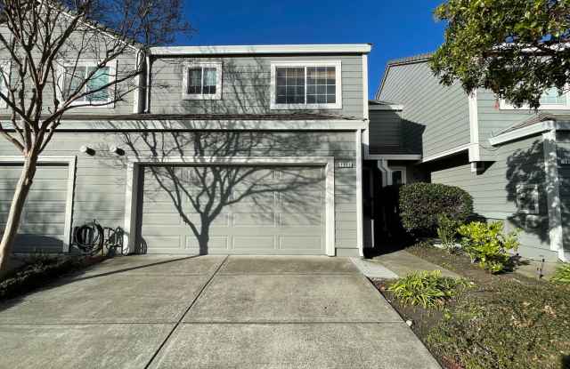 Nice and clean 3/2 East Petaluma Townhome - 1803 Carneros Circle photos photos