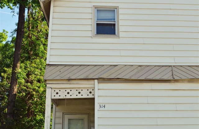 314 SW 3rd St - 314 SW 3rd St, Topeka, KS 66603