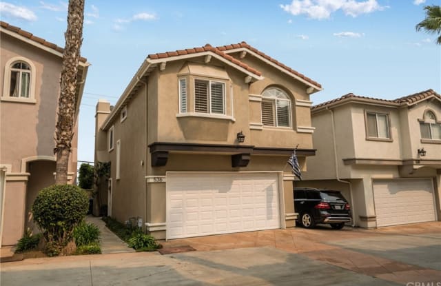536 S Maria Avenue - 536 South Maria Avenue, Redondo Beach, CA 90277