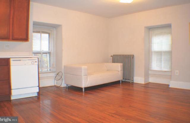 247 W RITTENHOUSE Street Gallery 4