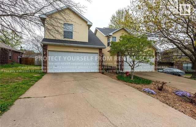 1658  N Saddlehorn  AVE photos photos