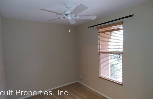 2556 Escala Cir. Gallery 3