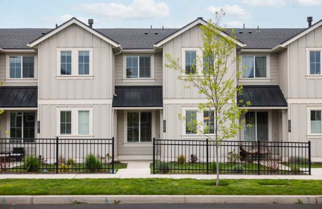 Modern 3 Bed 2.5 Bath Townhome with Resort-Style Amenities. Rent Credit & Pets OK! Gallery 3