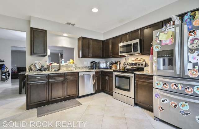 222 W COTTESMORE CIR Gallery 2