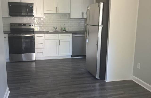 Cozy 3 Bedroom, 1 Bath (Plus Bonus room) Home - Across the Street from the Set at FAMU! Gallery 3