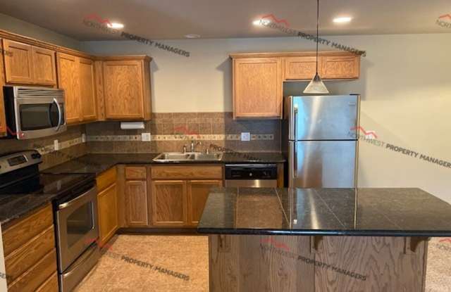 STATUS: AVAILABLE | R202 | $1895.00 + $100.00 flat rate w/s/g photos photos